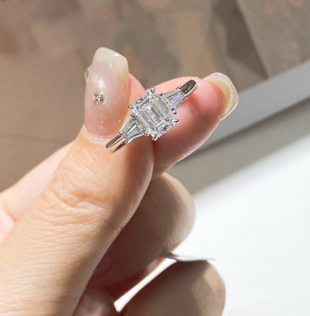 Emerald Grace Glow Lab-Grown Diamond - Image 8