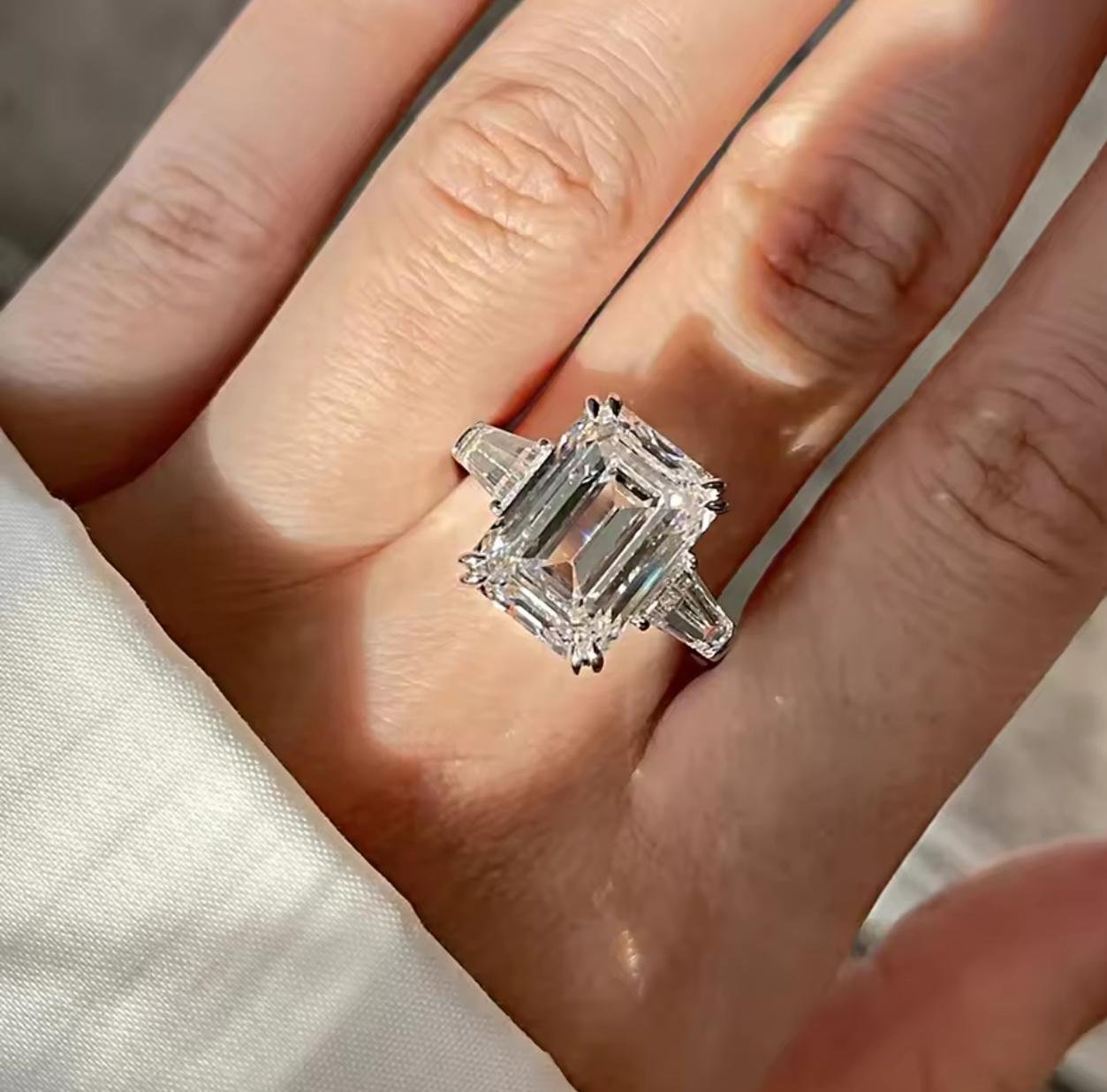 Emerald Grace Glow Lab-Grown Diamond - Image 6